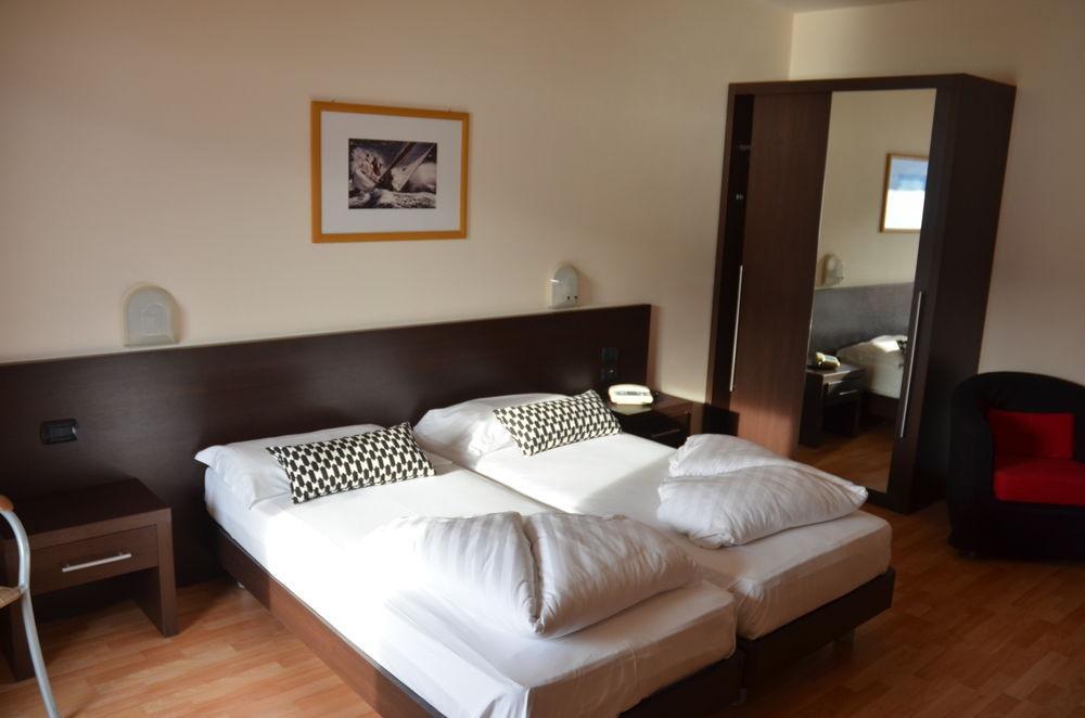 Residence Lido Hotel 马尔切西内 外观 照片