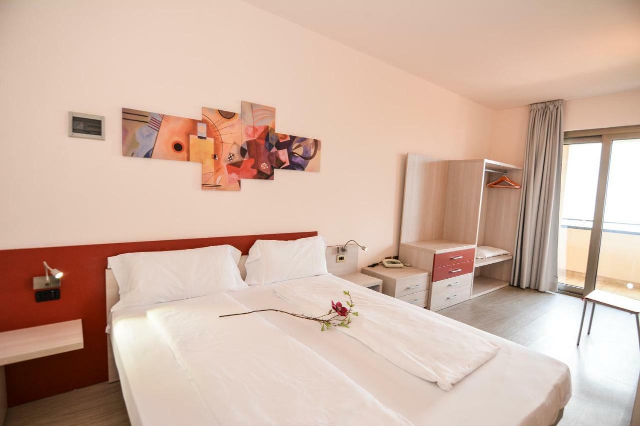 Residence Lido Hotel 马尔切西内 外观 照片